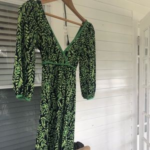 70s inspired knee length dress